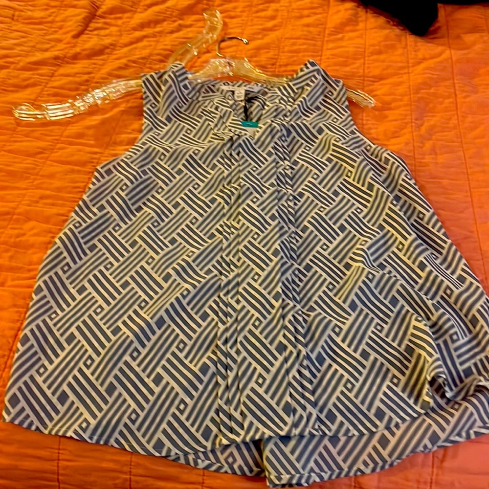 Stitch Fix 41 Hawthorn Breyson sleeveless Classic split neck shell- top NWT